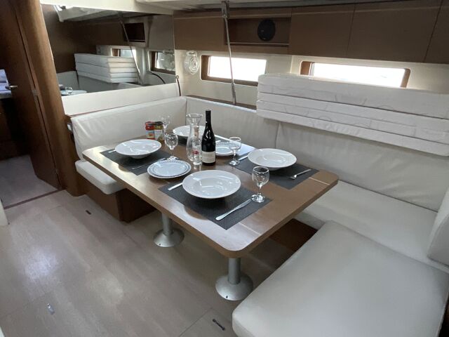 Oceanis 51.1 - 5 + 1 cab. Retsina